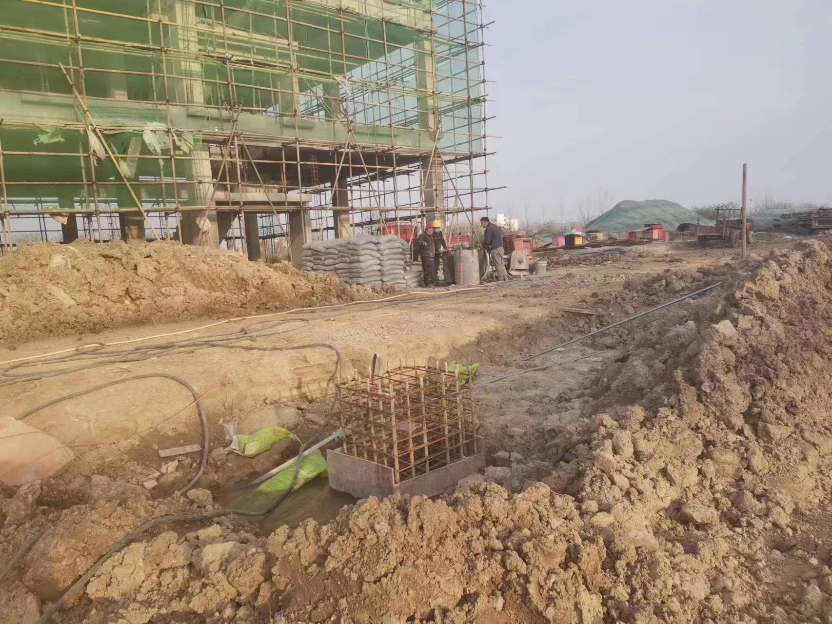 凤庆当桥梁出现裂缝的时候应该及时加固修补